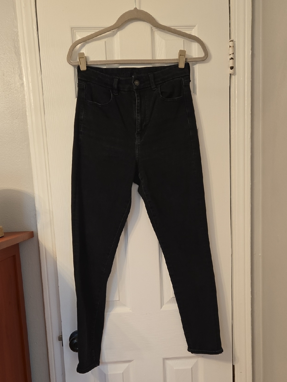 American Eagle Black High-Waist Women’s Jeans